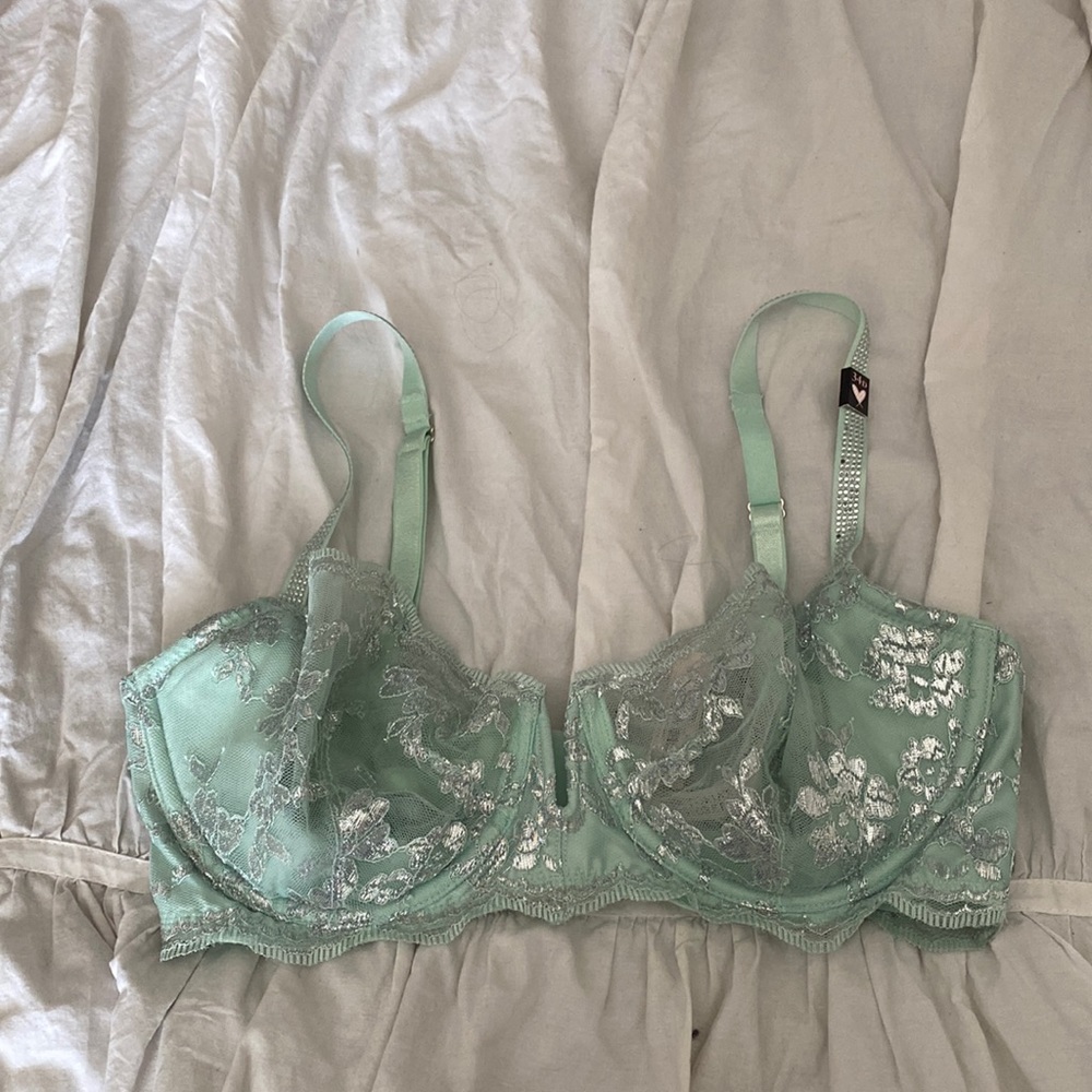 Mint Green 34D unlined push up bra Victorias Secret - NWT